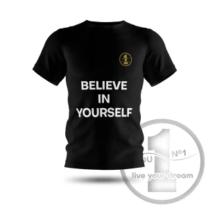 Camiseta „Believe in yourself” negra